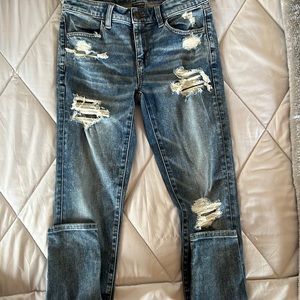 American eagle size 2 skinny high rise jeans